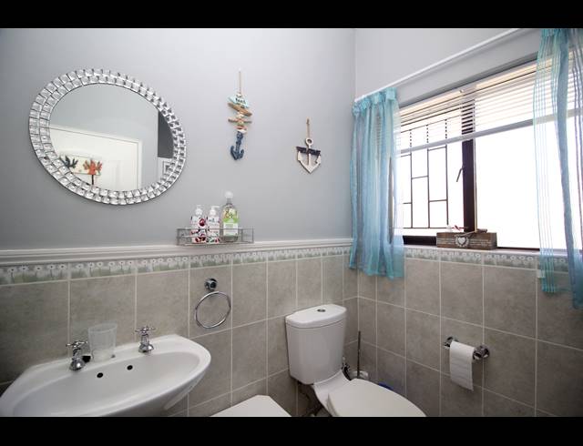 3 BEDROOM TOWNHOUSE FOR SALE IN ISLAND VIEW
